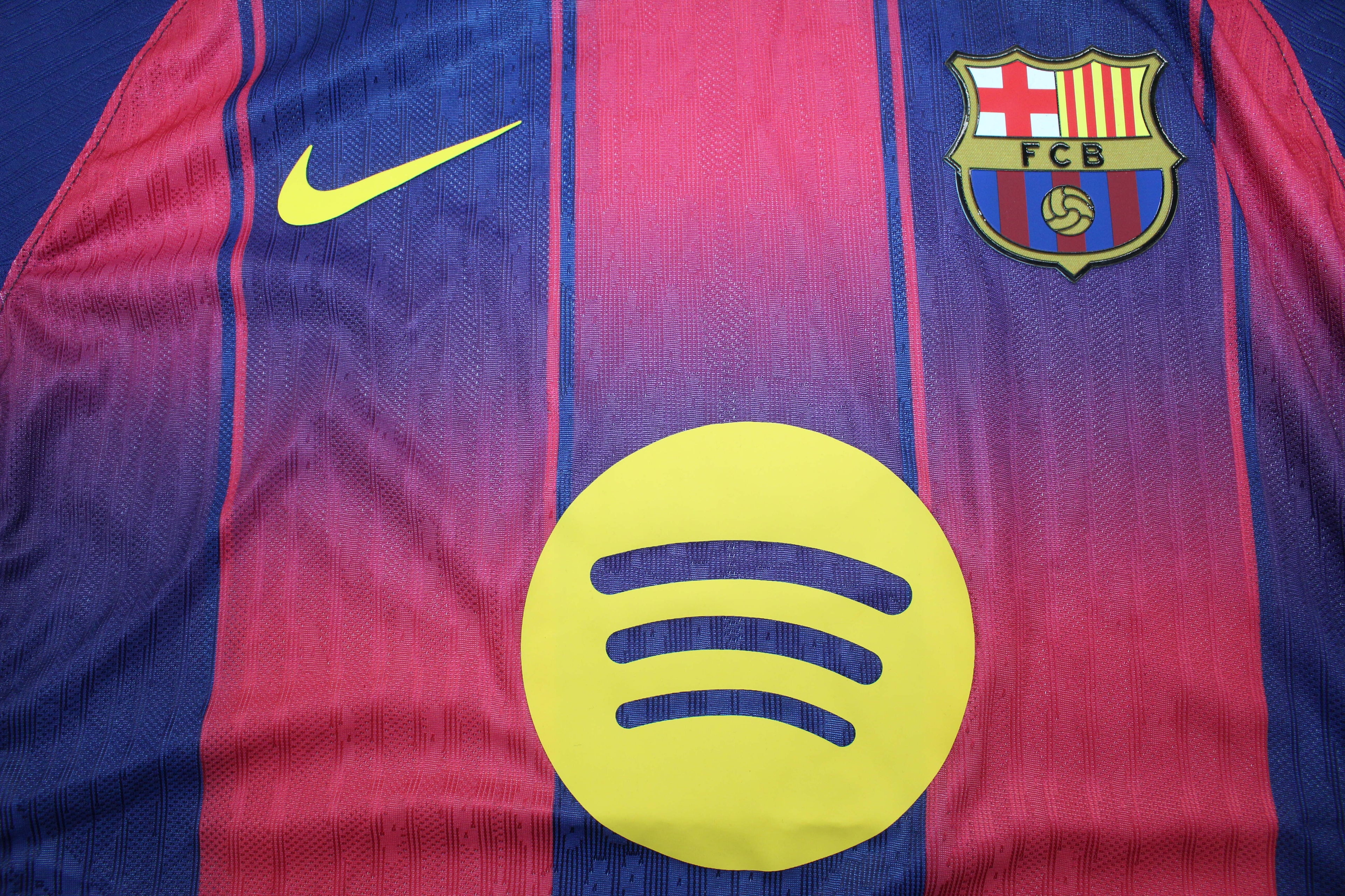 barcelona 25/26 local