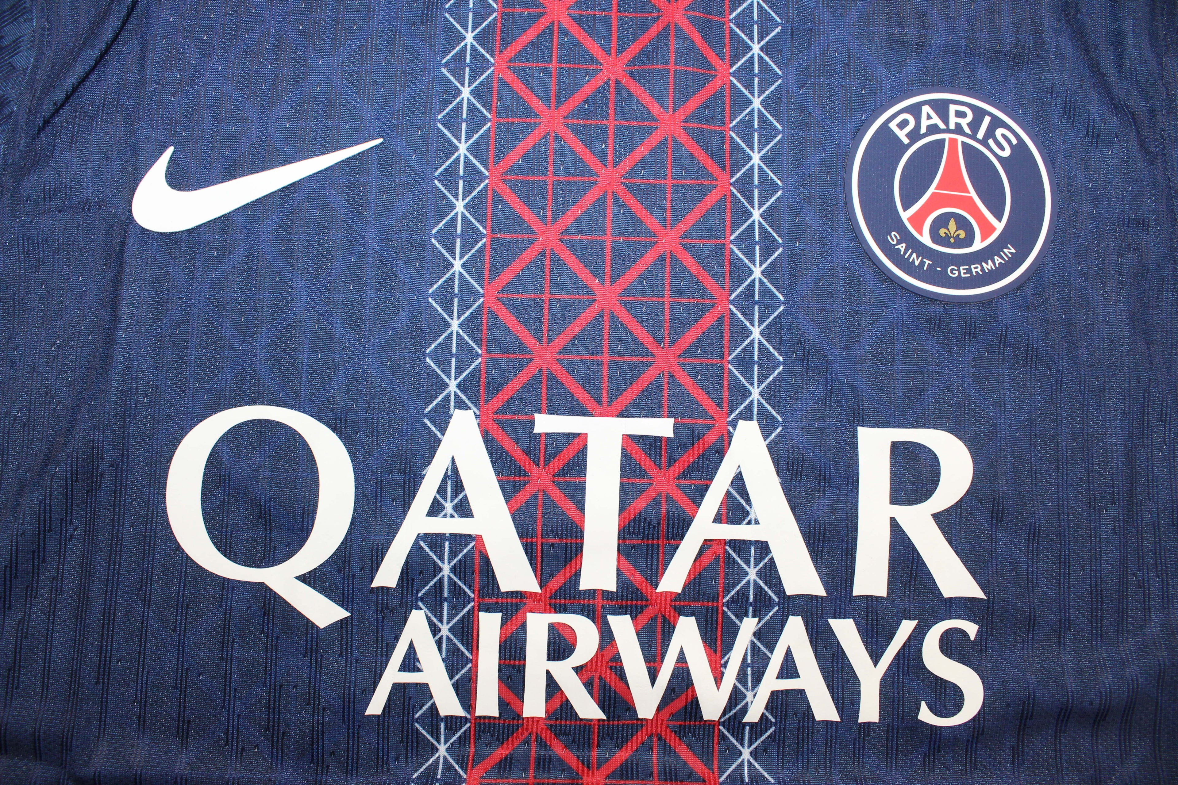 camiseta PSG local 25/26