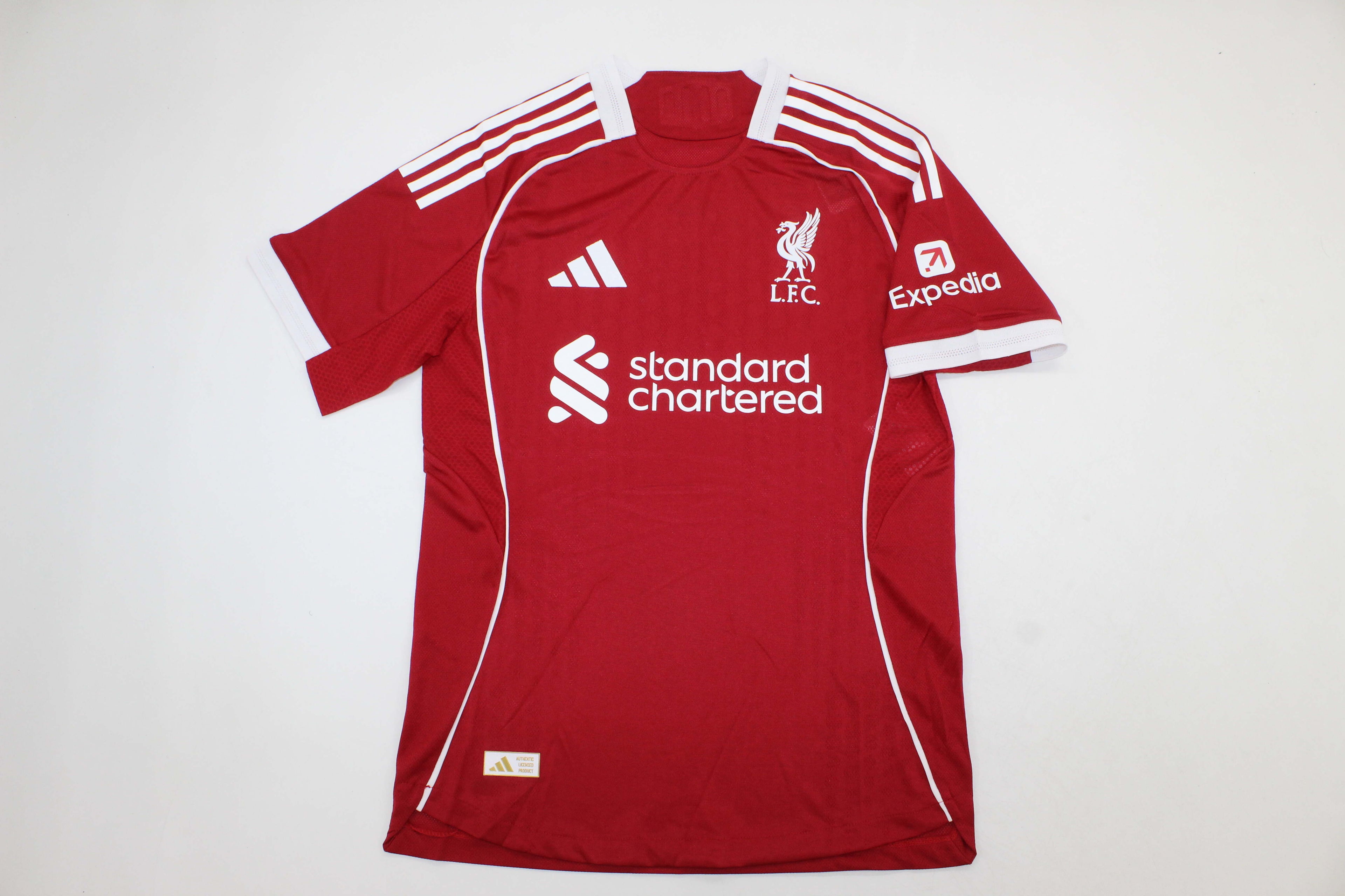 camiseta liverpool 25/26 local