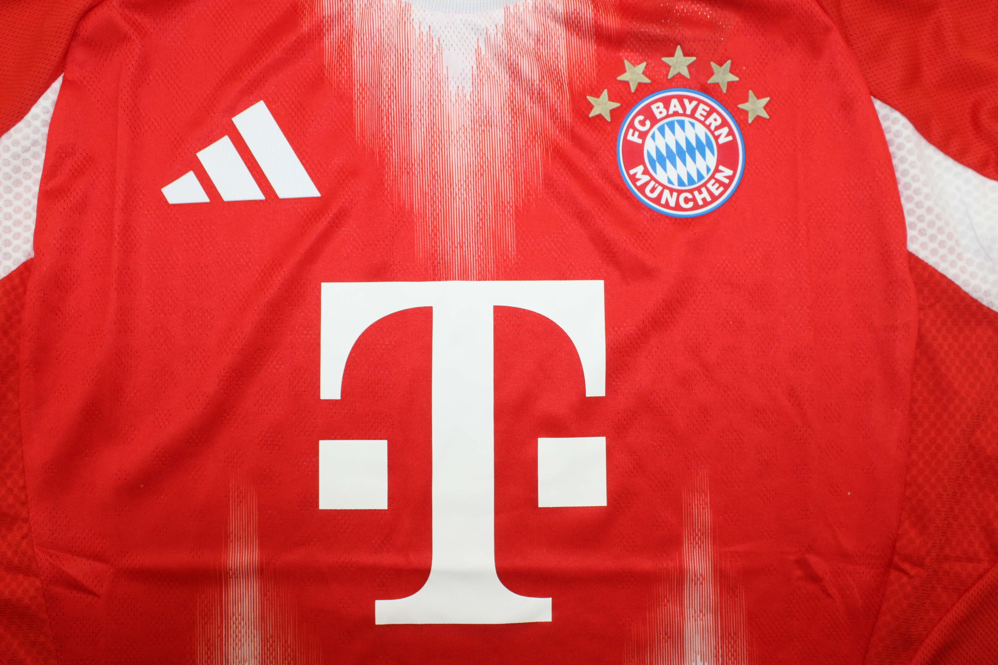 bayern munich local 25/26