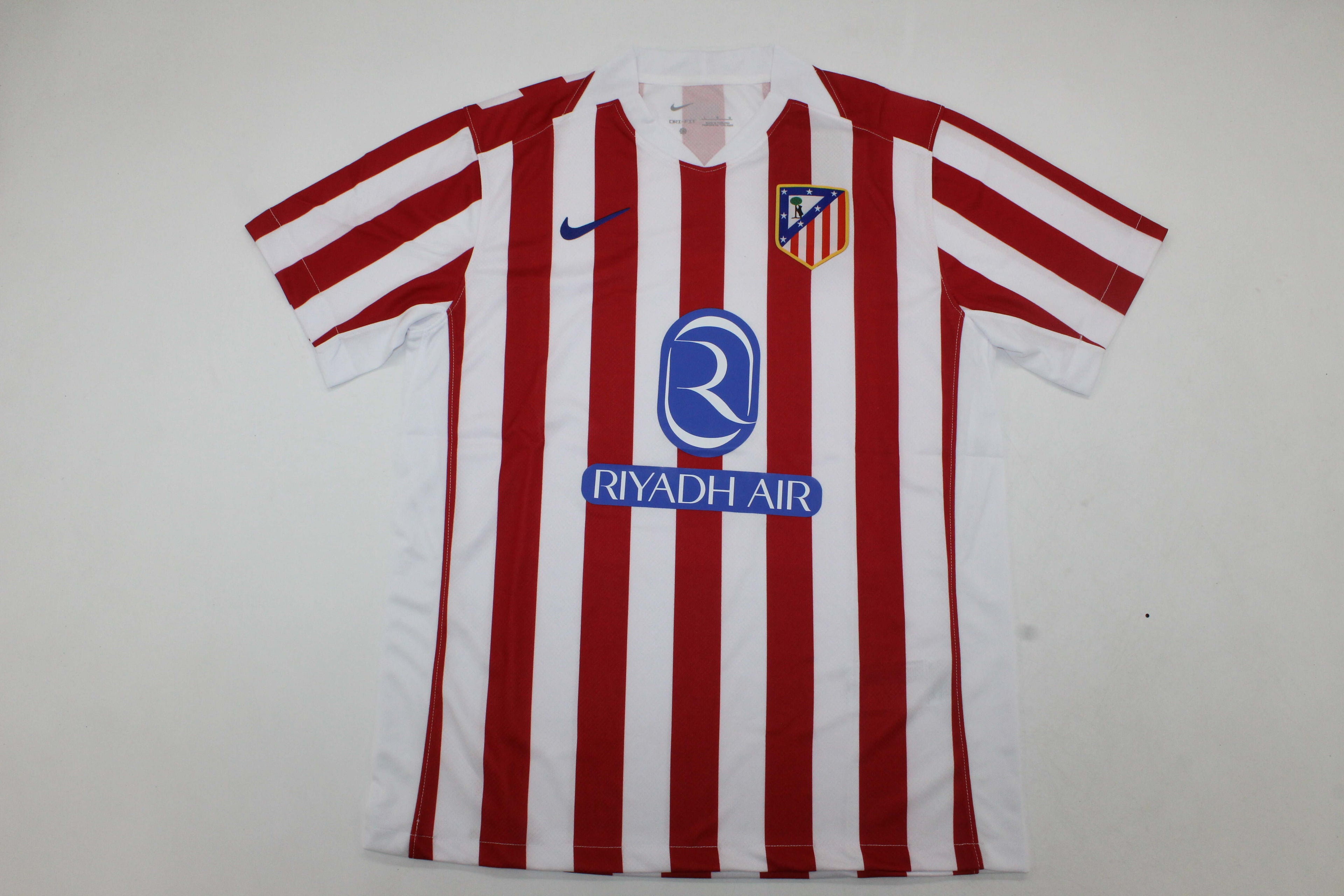 atletico madrid 25/26 local