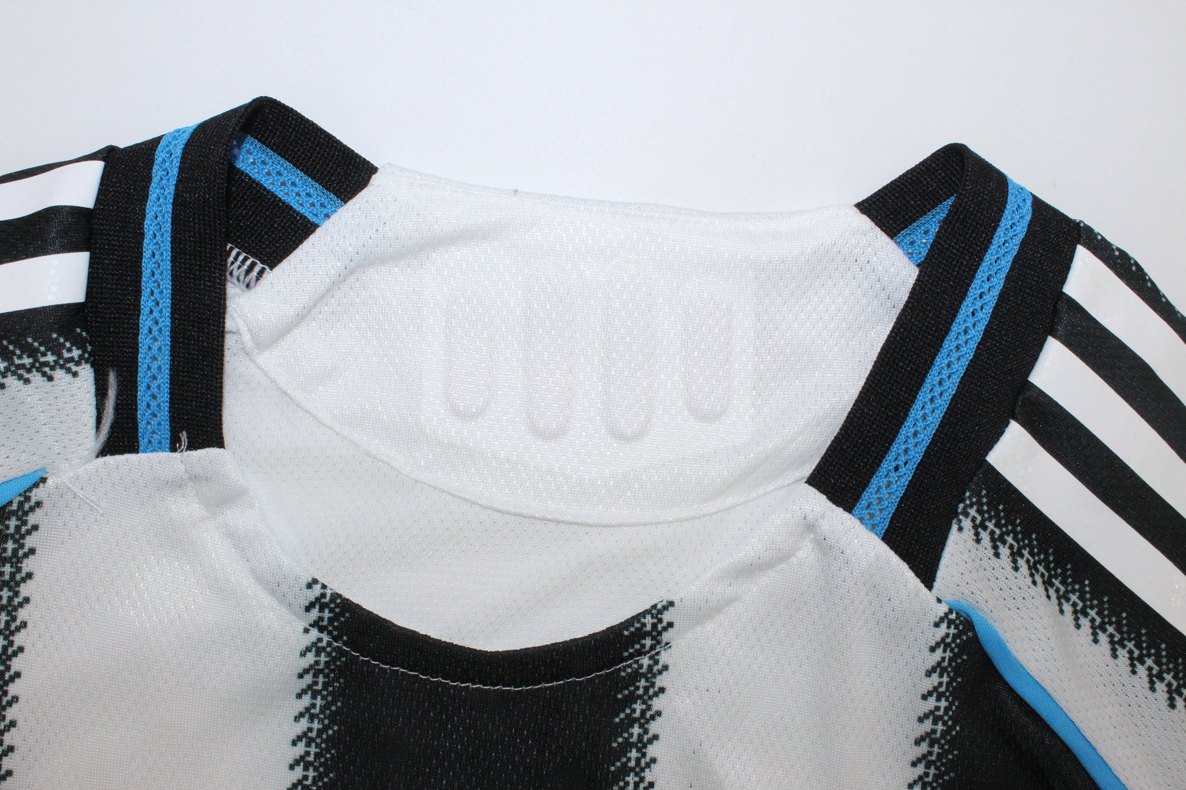 camiseta newcastle 25/26 local