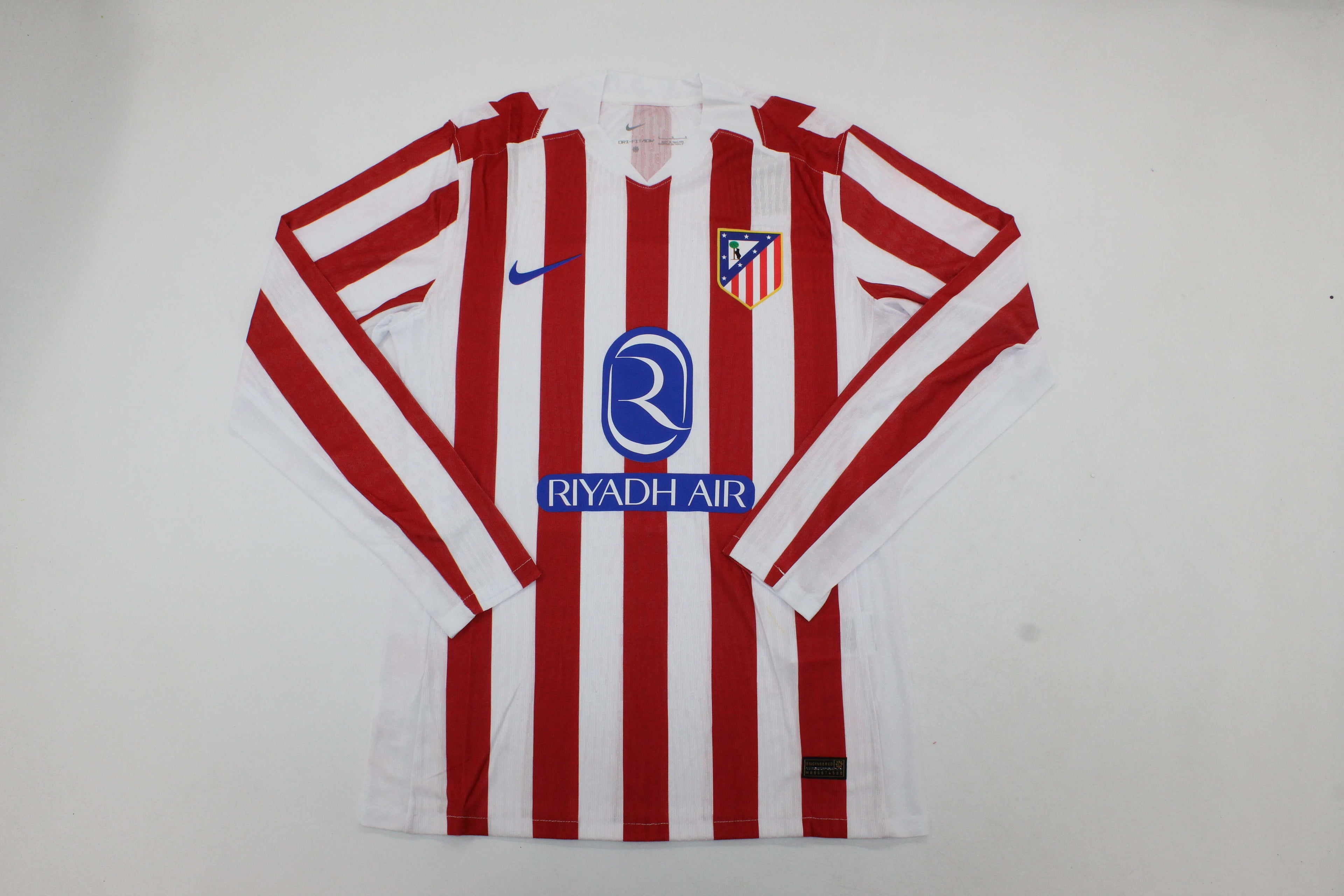 atletico madrid 25/26 local