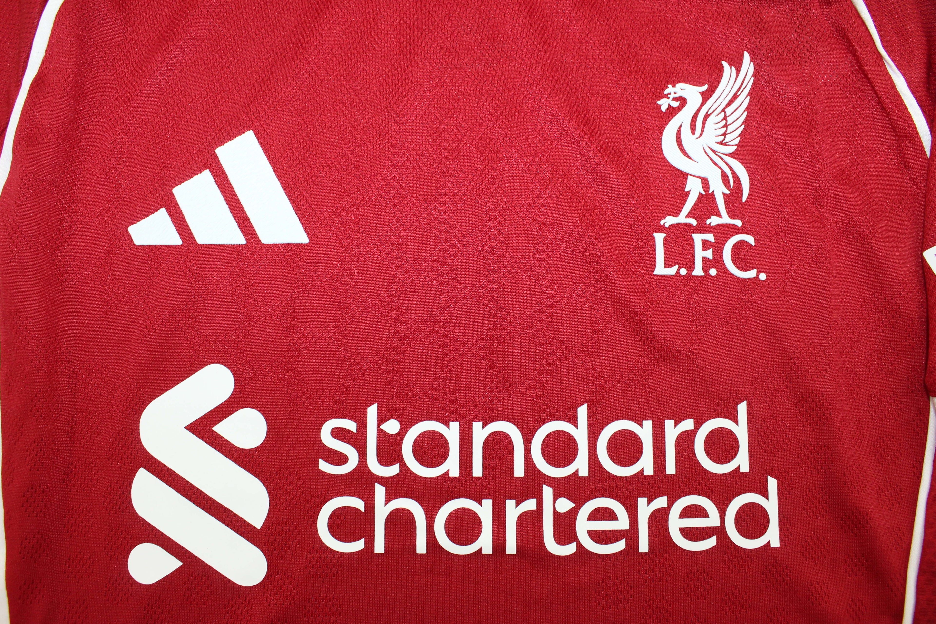 camiseta liverpool 25/26 local